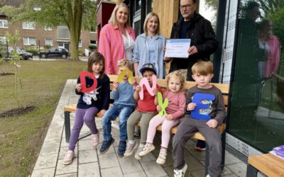 Spendenübergabe an die Kita „Kleine Hände“